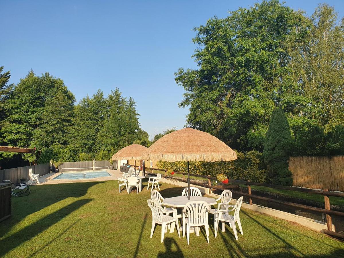 Luxury Safari Tents At Moulin Du Pommier Glamping & Camping Saulgond Kültér fotó