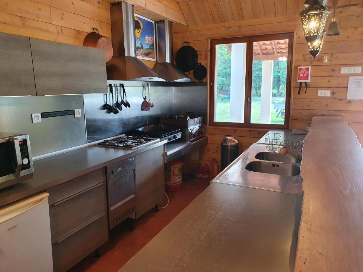 Luxury Safari Tents At Moulin Du Pommier Glamping & Camping Saulgond Kültér fotó