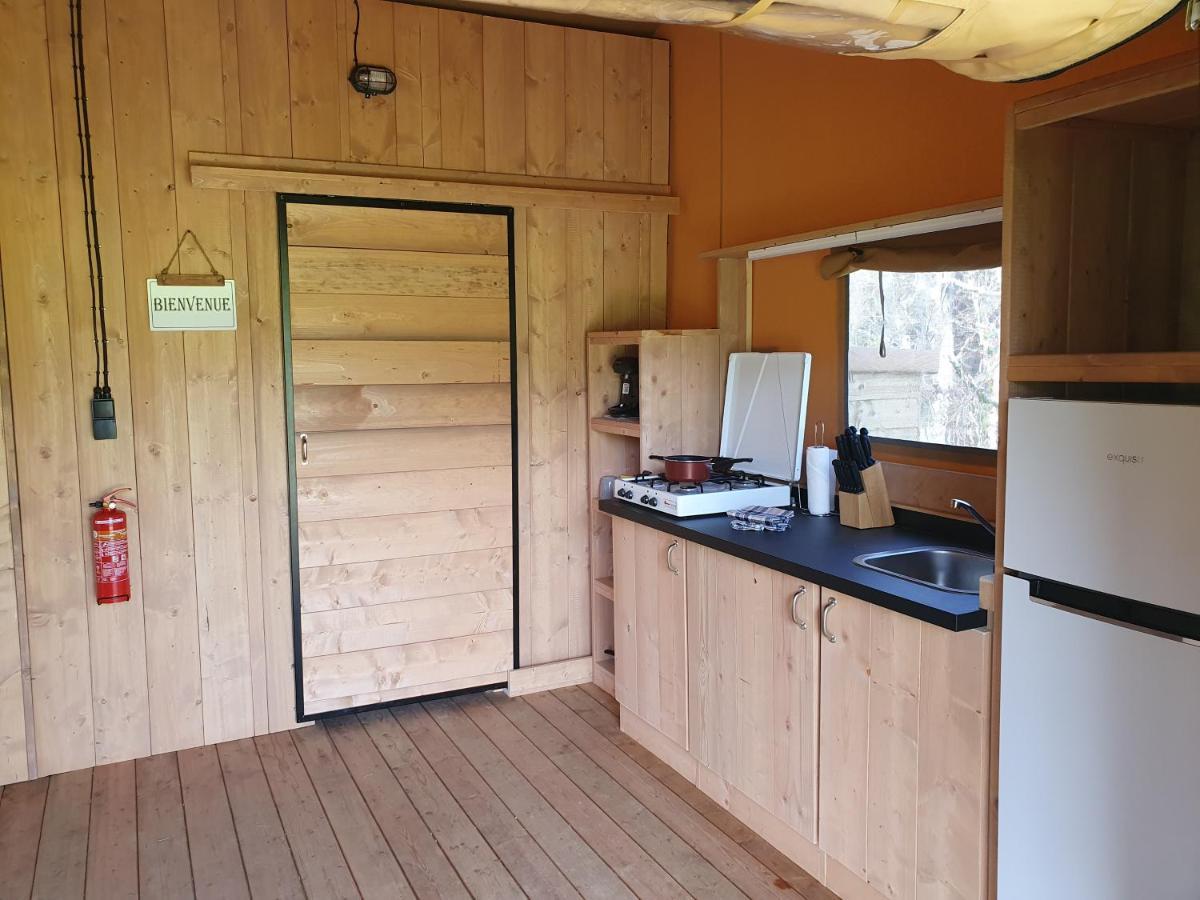 Luxury Safari Tents At Moulin Du Pommier Glamping & Camping Saulgond Kültér fotó