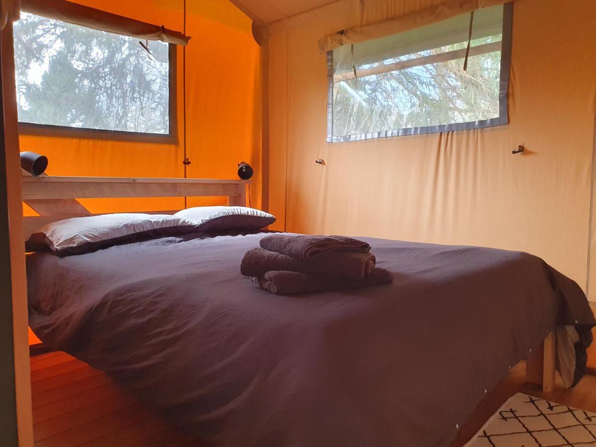 Luxury Safari Tents At Moulin Du Pommier Glamping & Camping Saulgond Kültér fotó