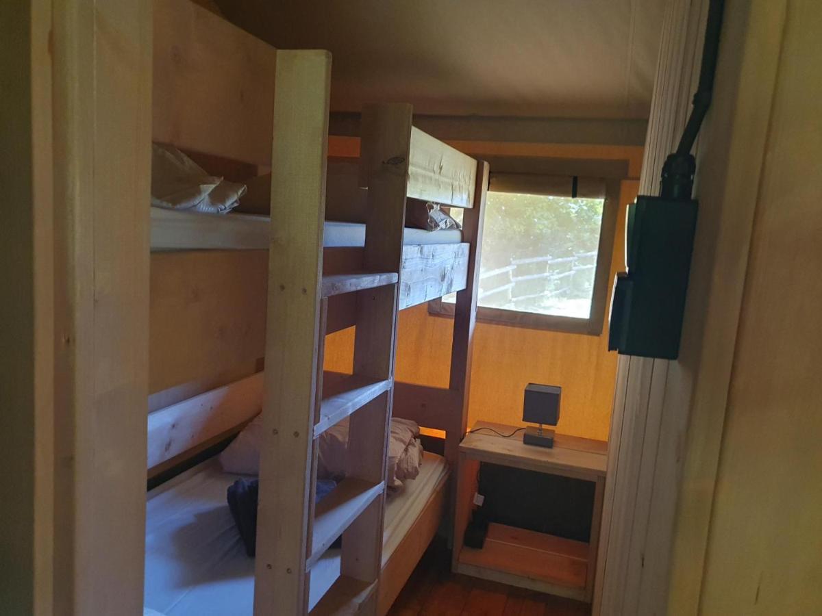 Luxury Safari Tents At Moulin Du Pommier Glamping & Camping Saulgond Kültér fotó