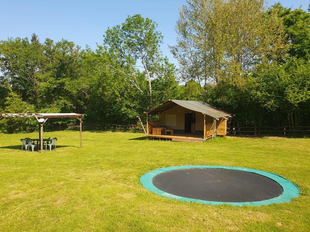 Luxury Safari Tents At Moulin Du Pommier Glamping & Camping Saulgond Kültér fotó