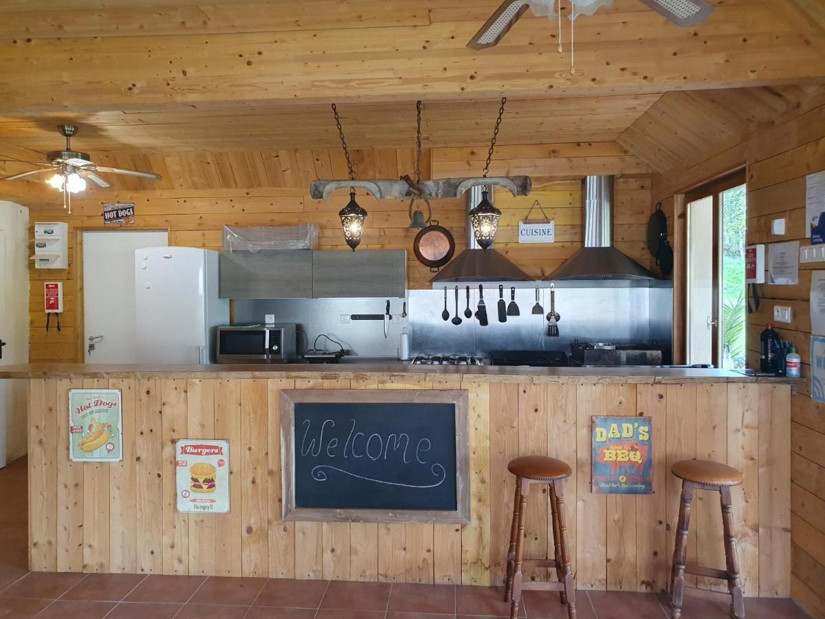 Luxury Safari Tents At Moulin Du Pommier Glamping & Camping Saulgond Kültér fotó
