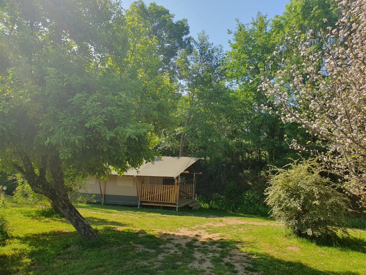 Luxury Safari Tents At Moulin Du Pommier Glamping & Camping Saulgond Kültér fotó