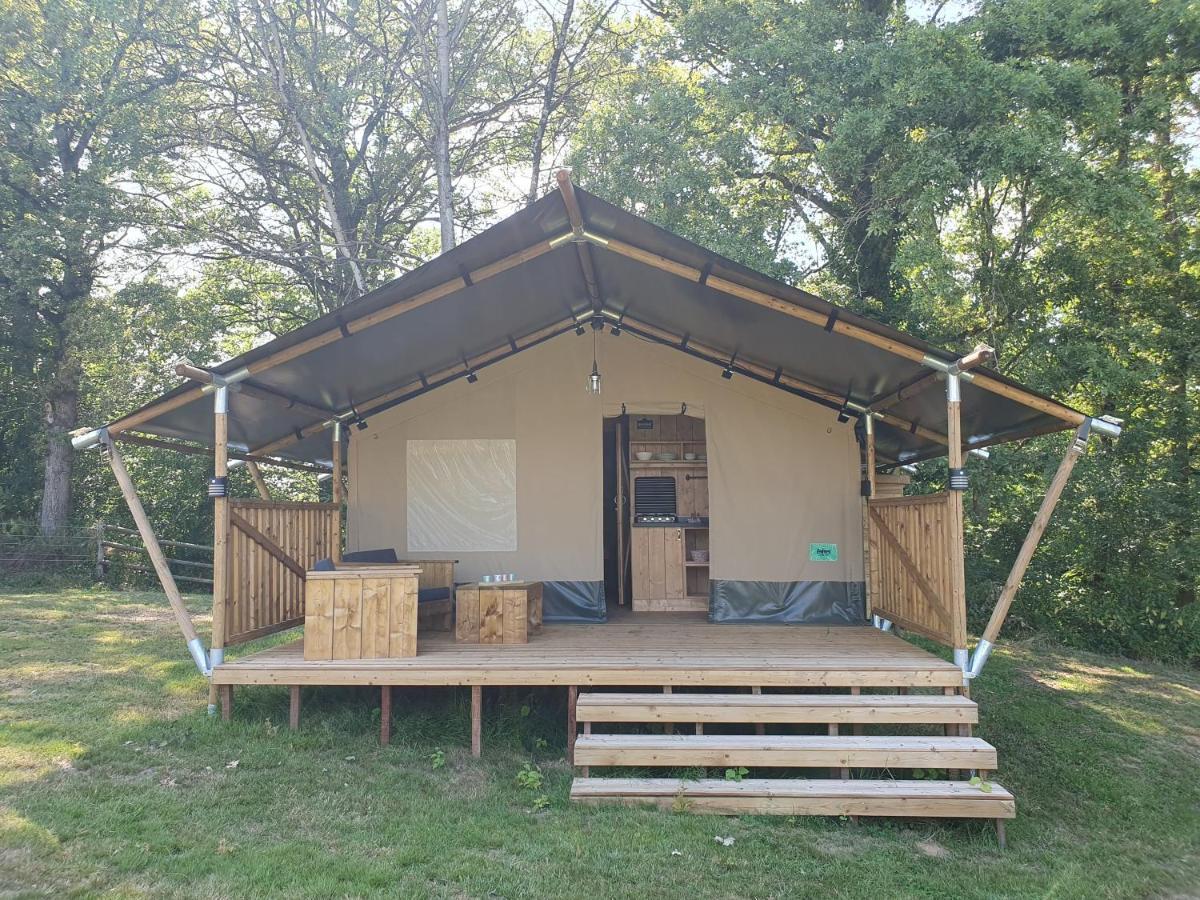 Luxury Safari Tents At Moulin Du Pommier Glamping & Camping Saulgond Kültér fotó
