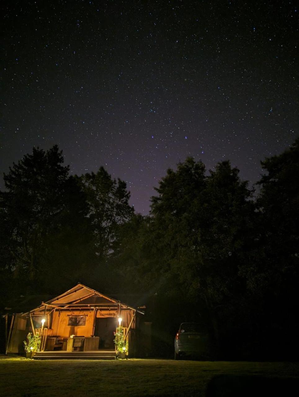 Luxury Safari Tents At Moulin Du Pommier Glamping & Camping Saulgond Kültér fotó